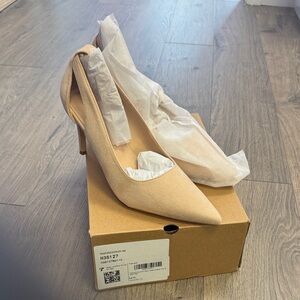 Elegant Tan Women's Heels